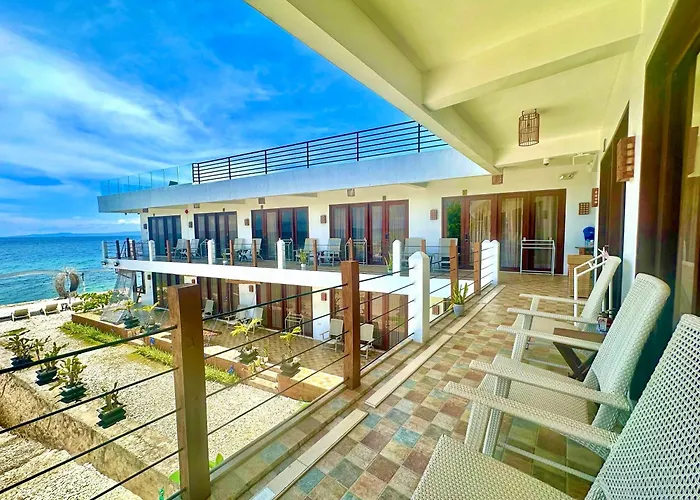 Whale Shark Resort 3*